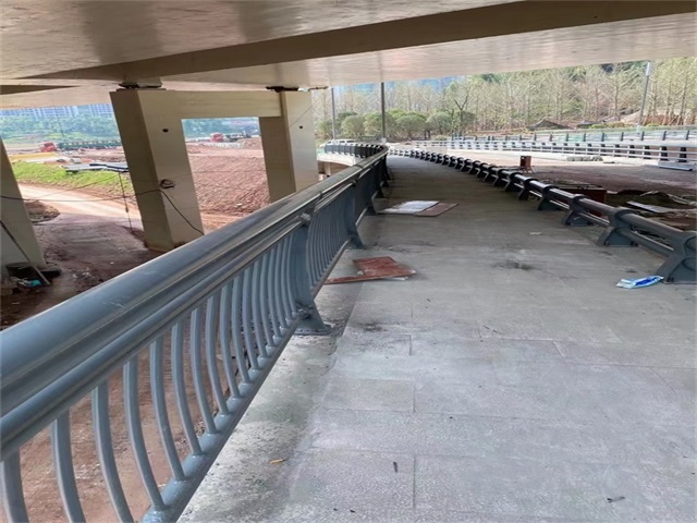 橋梁防撞護(hù)欄 橋梁防撞護(hù)欄